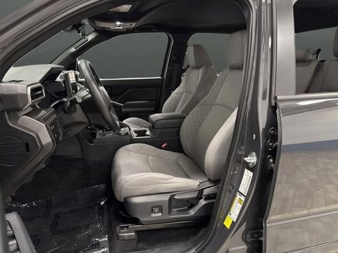 Used 2024 Toyota Tacoma SR5 image 4
