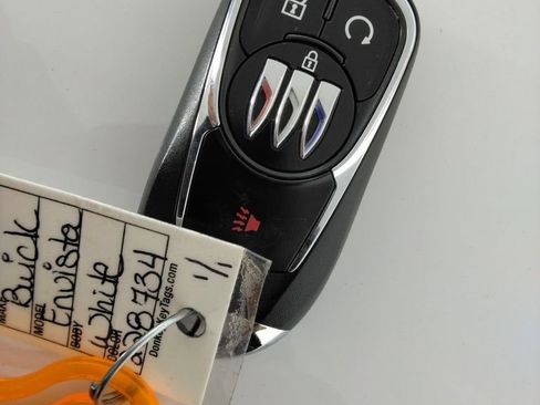 Used 2025 Buick Envista Preferred image 42