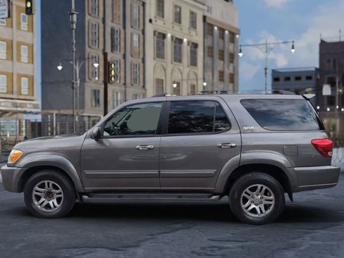 Used 2006 Toyota Sequoia SR5 image 8