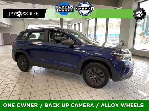 Used 2023 Volkswagen Taos S image 1