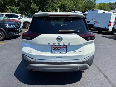 Certified 2021 Nissan Rogue SV w/ Premium Package AWD/4WD image 6