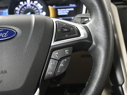 Used 2017 Ford Fusion SE w/ Fusion SE Technology Package FWD image 37