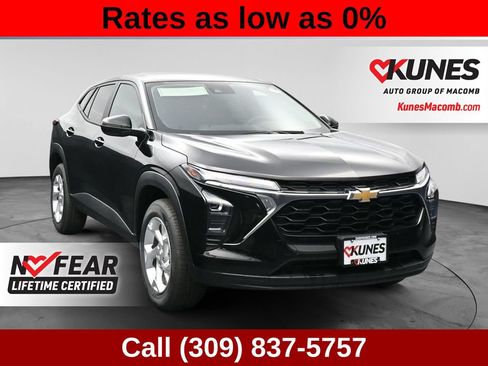 New 2026 Chevrolet Trax LS w/ LS Convenience Package FWD image 1