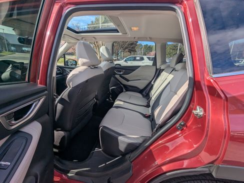 Used 2019 Subaru Forester Limited image 11