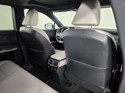 Used 2023 Lexus RX 350 Premium w/ Cold Area Package AWD/4WD image 40
