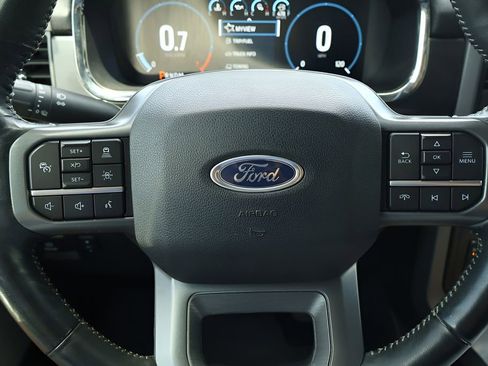 Used 2022 Ford F150 Lariat w/ Max Trailer Tow Package AWD/4WD image 19