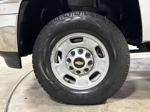 Used 2013 Chevrolet Silverado 2500 W/T AWD/4WD image 25