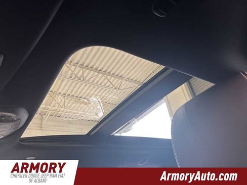 New 2026 Chrysler Pacifica Select image 21