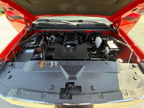 Used 2019 Chevrolet Silverado 1500 LT AWD/4WD image 34