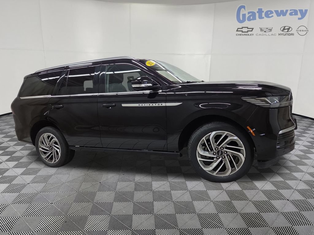 Used 2025 Lincoln Navigator Reserve AWD/4WD 360° Tour