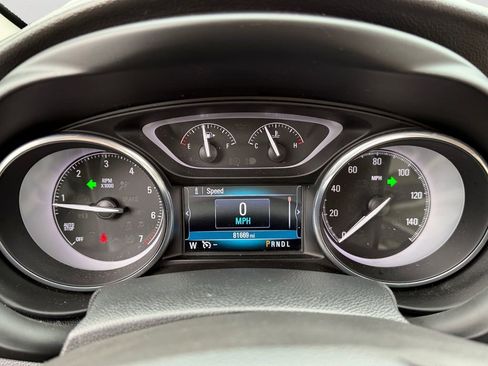 Used 2019 Buick Envision Essence AWD/4WD image 25