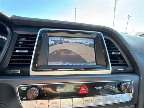 Used 2019 Hyundai Sonata SE image 17