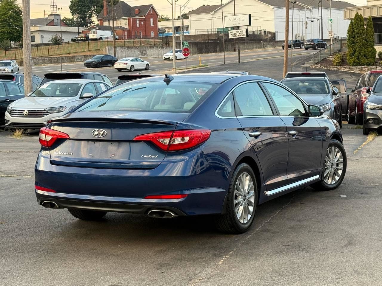 Used 2015 Hyundai Sonata Limited FWD image 2