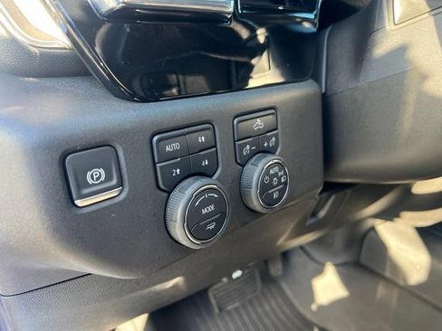 Used 2025 Chevrolet Silverado 1500 RST AWD/4WD image 17