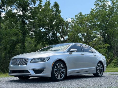 Used 2017 Lincoln MKZ Reserve w/ Climate Package AWD/4WD image 3