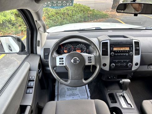 Used 2015 Nissan Xterra X image 20