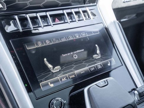 Used 2021 Lamborghini Urus AWD/4WD image 21
