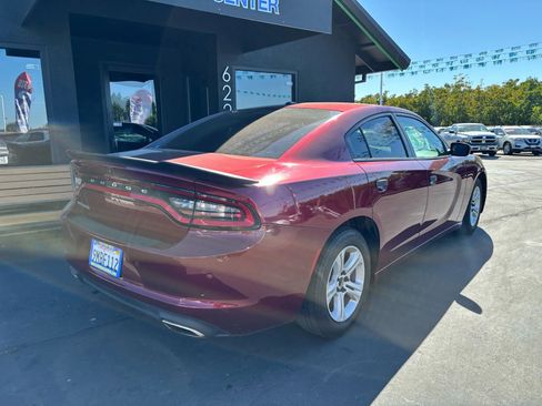 Used 2020 Dodge Charger SXT image 6