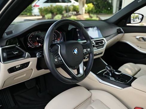 Used 2021 BMW 330i Sedan w/ Convenience Package RWD image 19