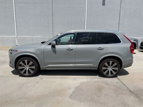 Used 2025 Volvo XC90 T8 Plus w/ Protection Package Premier AWD/4WD image 2