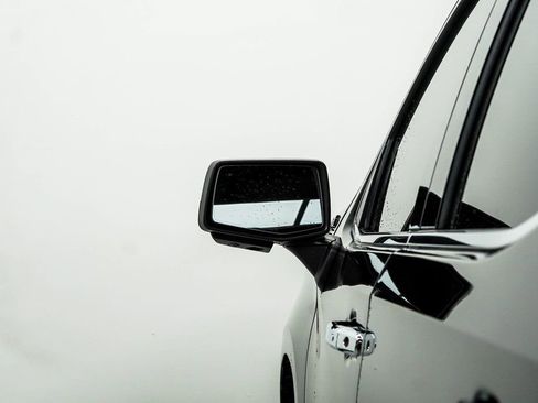 Used 2024 Chevrolet Silverado 1500 High Country w/ Technology Package image 14