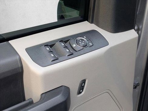 Used 2021 Ford F250 XL w/ STX Appearance Package image 11