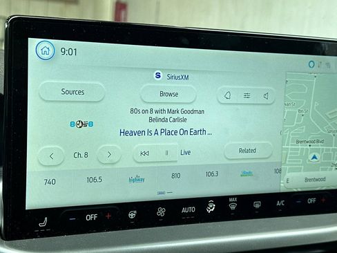 Used 2025 Ford Escape SE FWD image 14