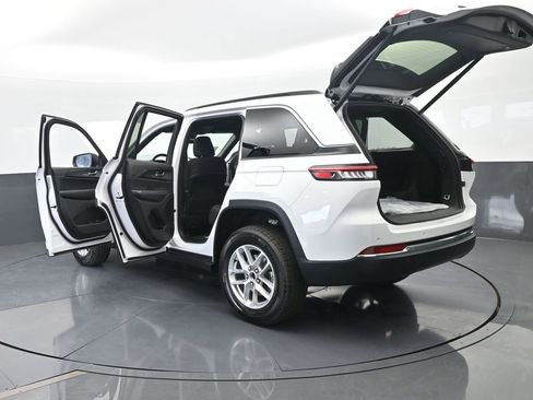 New 2026 Jeep Grand Cherokee Laredo AWD/4WD image 72