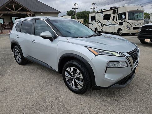 Used 2022 Nissan Rogue SV image 10