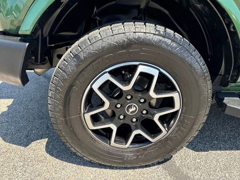 Used 2022 Ford Bronco Outer Banks AWD/4WD image 5