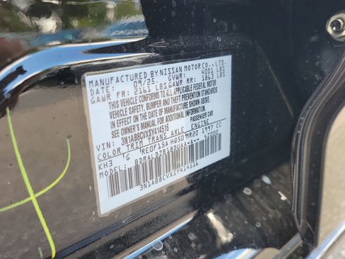 Used 2025 Nissan Sentra SV w/ All-Weather Package FWD image 34