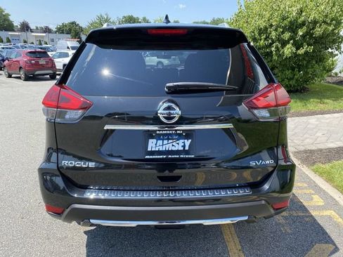 Used 2018 Nissan Rogue SV w/ Sun & Sound Touring Package AWD/4WD image 26