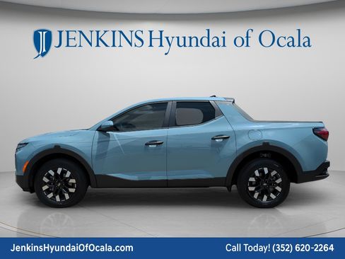 Used 2025 Hyundai Santa Cruz SE FWD image 6
