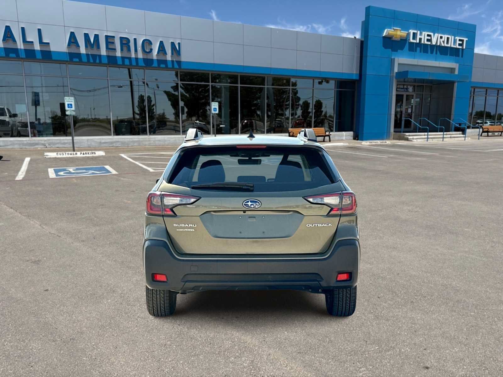 Used 2025 Subaru Outback Premium AWD/4WD image 7