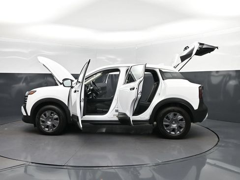 Used 2025 Nissan Kicks S AWD/4WD image 46