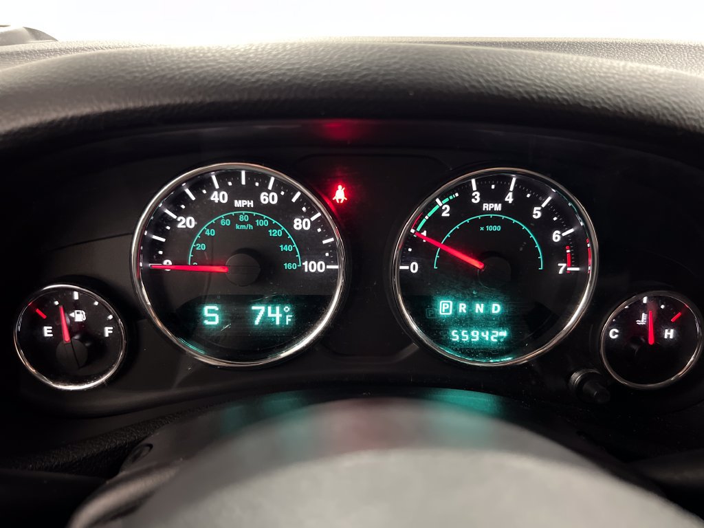 Used 2018 Jeep Wrangler Unlimited Sport w/ Connectivity Group AWD/4WD image 17