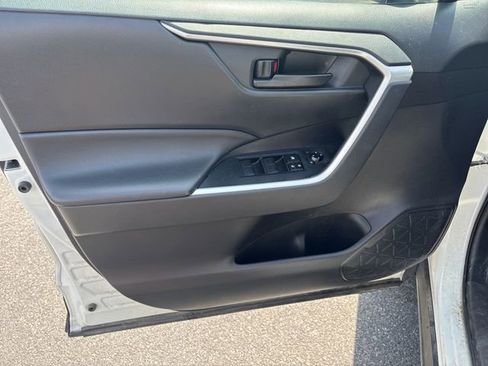 Used 2020 Toyota RAV4 LE w/ All Weather Liner Package image 15