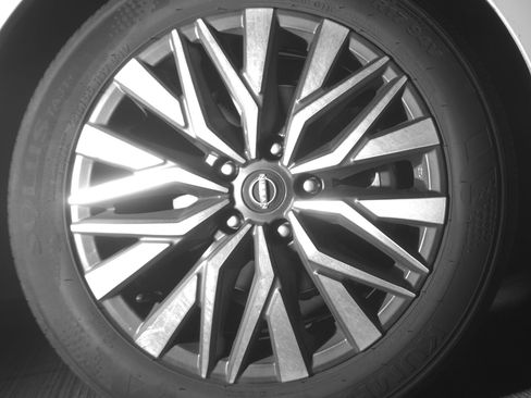 Used 2025 Nissan Altima 2.5 SV image 13