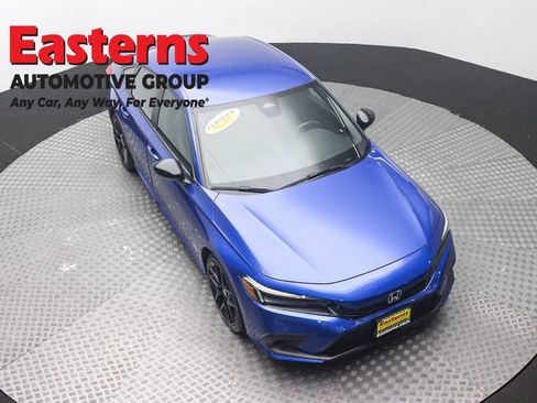 Used 2024 Honda Civic Sport image 3