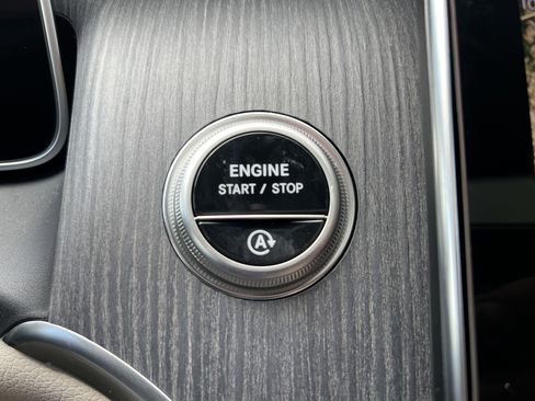 Certified 2025 Mercedes-Benz GLC 300 GLC 300 image 49