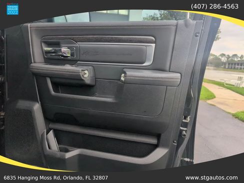 Used 2014 RAM 1500 Limited RWD image 24