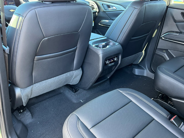 New 2027 Chevrolet Traverse LT AWD/4WD image 30