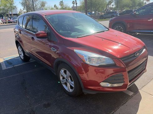 Used 2015 Ford Escape SE FWD image 4