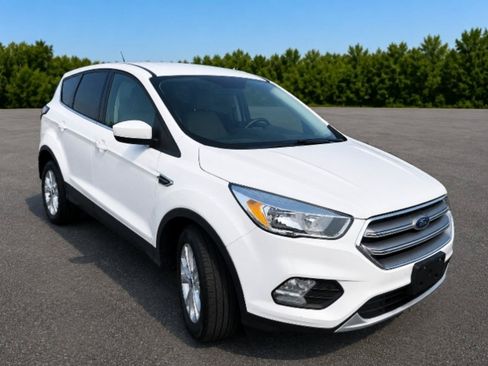 Used 2019 Ford Escape SE AWD/4WD image 3