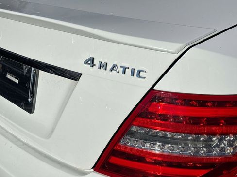 Used 2013 Mercedes-Benz C 300 Sport image 27