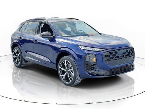 New 2026 Audi Q3 quattro 2.0T AWD/4WD image 1
