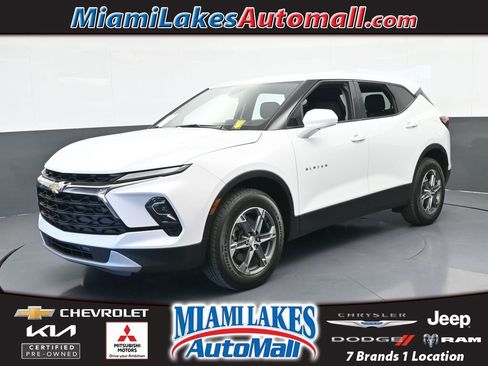 Used 2024 Chevrolet Blazer LT image 1