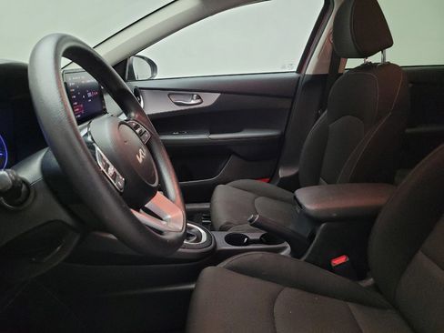 Used 2023 Kia Forte LXS w/ LXS Technology Package image 17