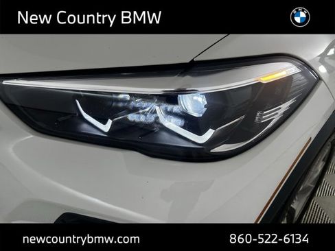 Used 2022 BMW X5 xDrive40i w/ Premium Package image 29