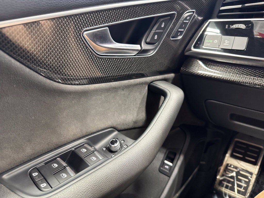 Used 2021 Audi SQ7 Premium Plus AWD/4WD image 9